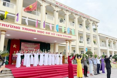 Giáo dục kĩ năng sống với thông điệp: “Trường học hạnh phúc – Nói không với bạo lực học đường.”