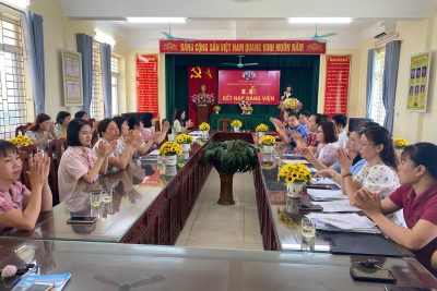 LỄ KẾT NẠP ĐẢNG VIÊN MỚI – DẤU ẤN TỰ HÀO CỦA CHI BỘ TRƯỜNG THCS TAM THANH 