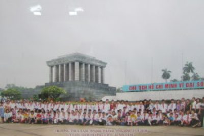 THẦY TRÒ TRƯỜNG THCS TAM THANH VỀ THĂM LĂNG BÁC NĂM HỌC 2015 – 2016